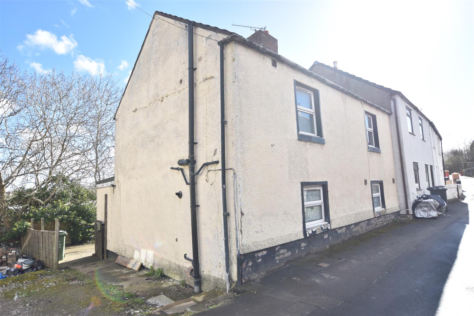 For Sale 3 Bed House semidetached